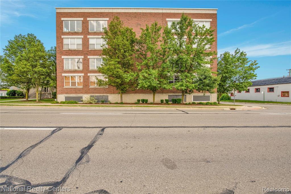 98 Northbound Gratiot Avenue, 29, Mount Clemens, MI 48043 — Photo 19