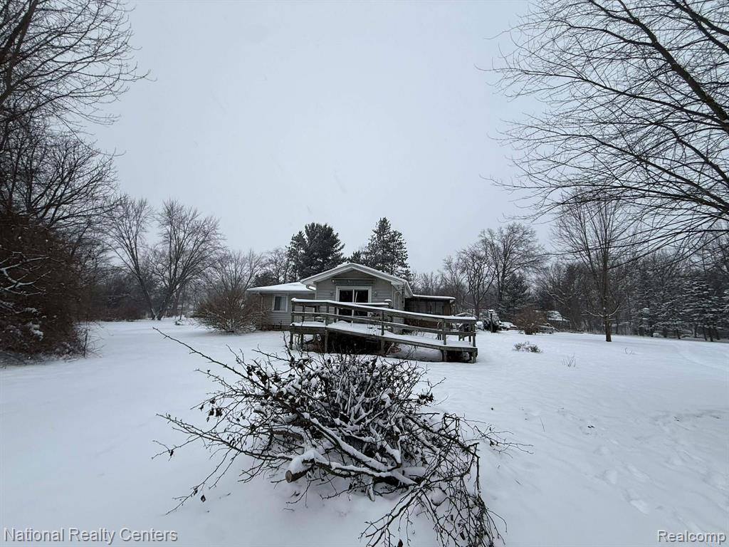 27125 Delos Road, New Boston, MI 48164 — Photo 24