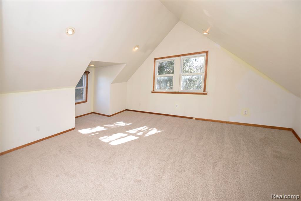 1042 E HOLLYWOOD Boulevard, Clio, MI 48420 — Photo 8