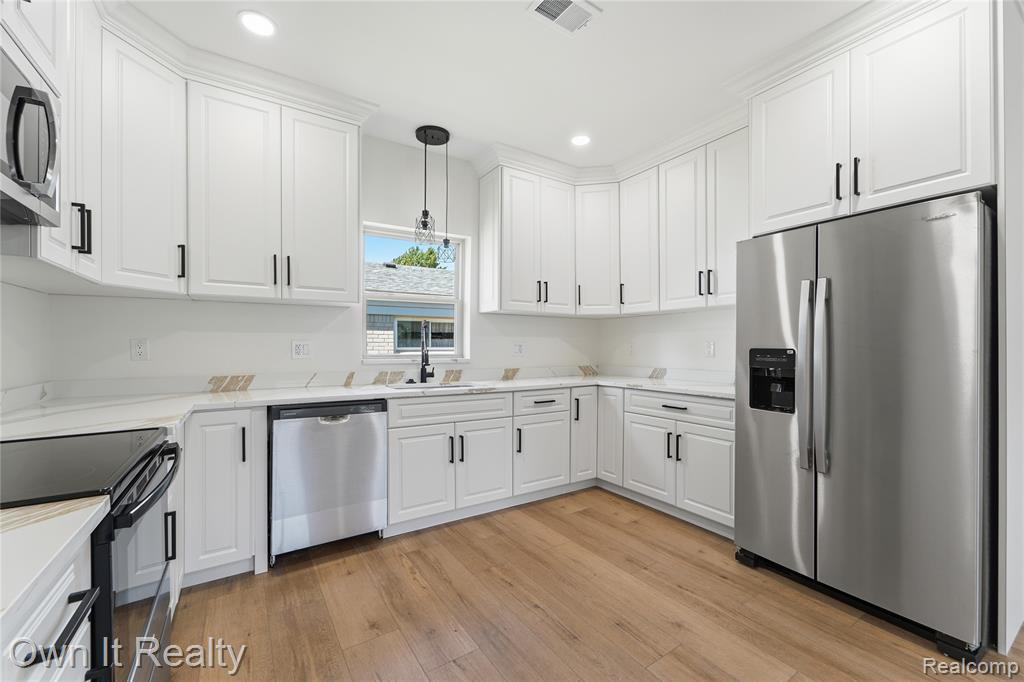 7606 Margaret Street, Taylor, MI 48180 — Photo 11