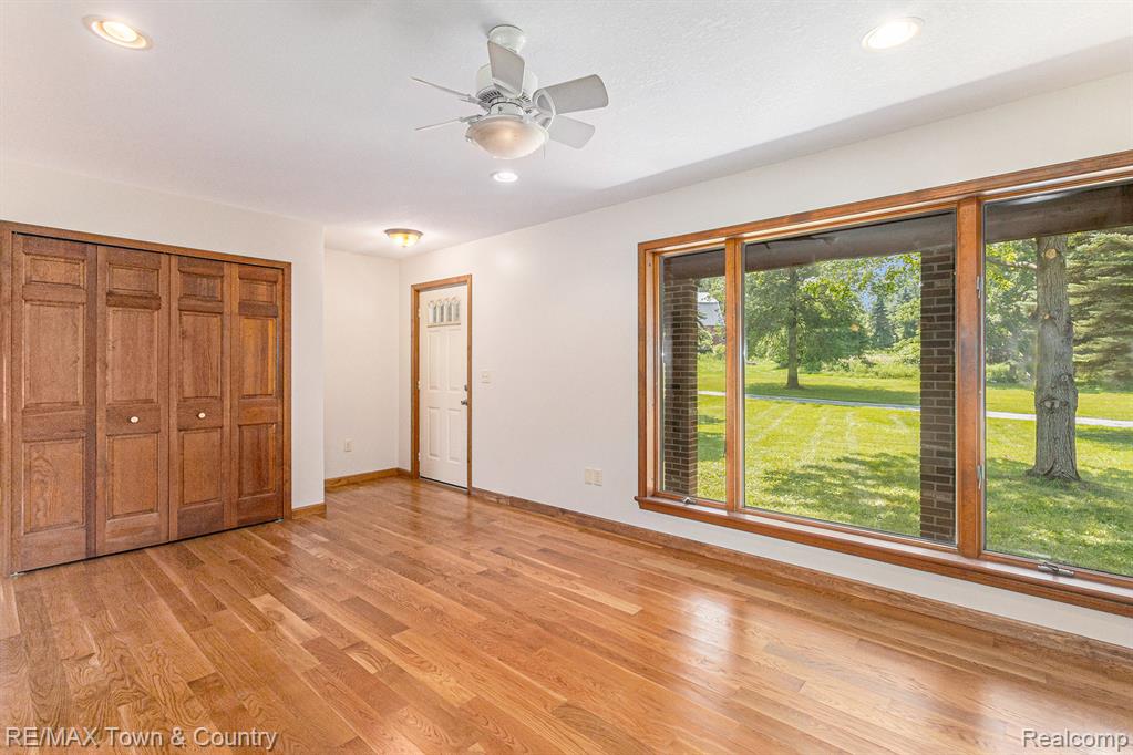 7346 Potter Road, Flushing, MI 48433 — Photo 5