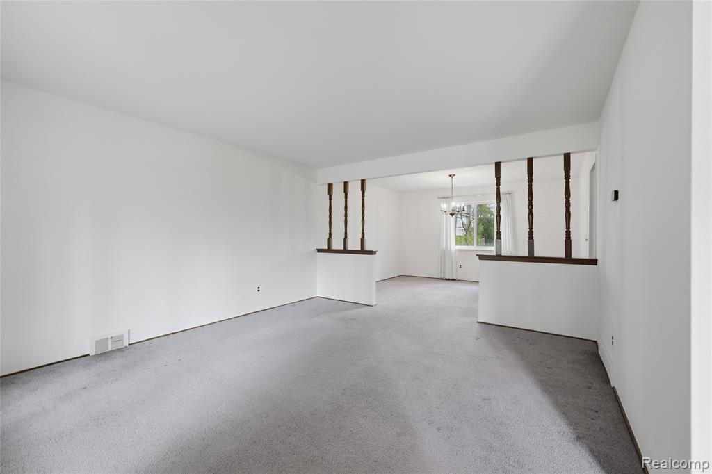 2229 Hillcrescent Drive, Troy, MI 48085 — Photo 9
