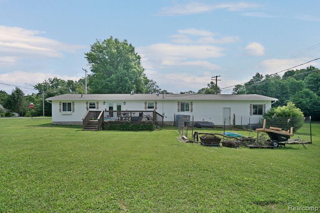 5607 Genesee Avenue, Otter Lake, MI 48464 — Photo 24