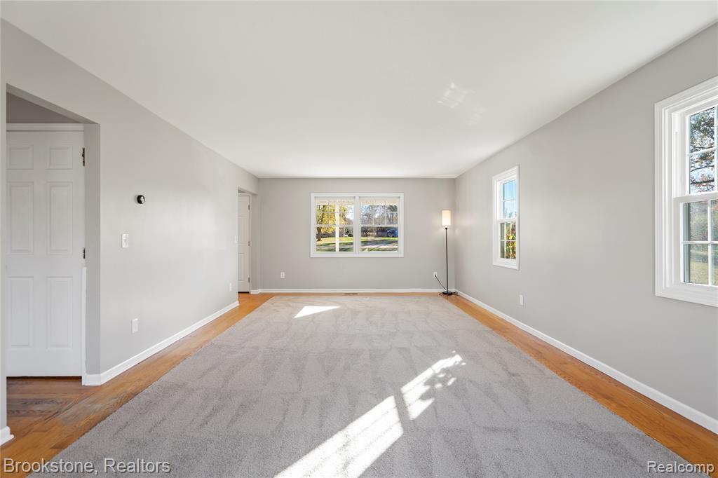 6189 Hall Road, Dryden, MI 48428 — Photo 10
