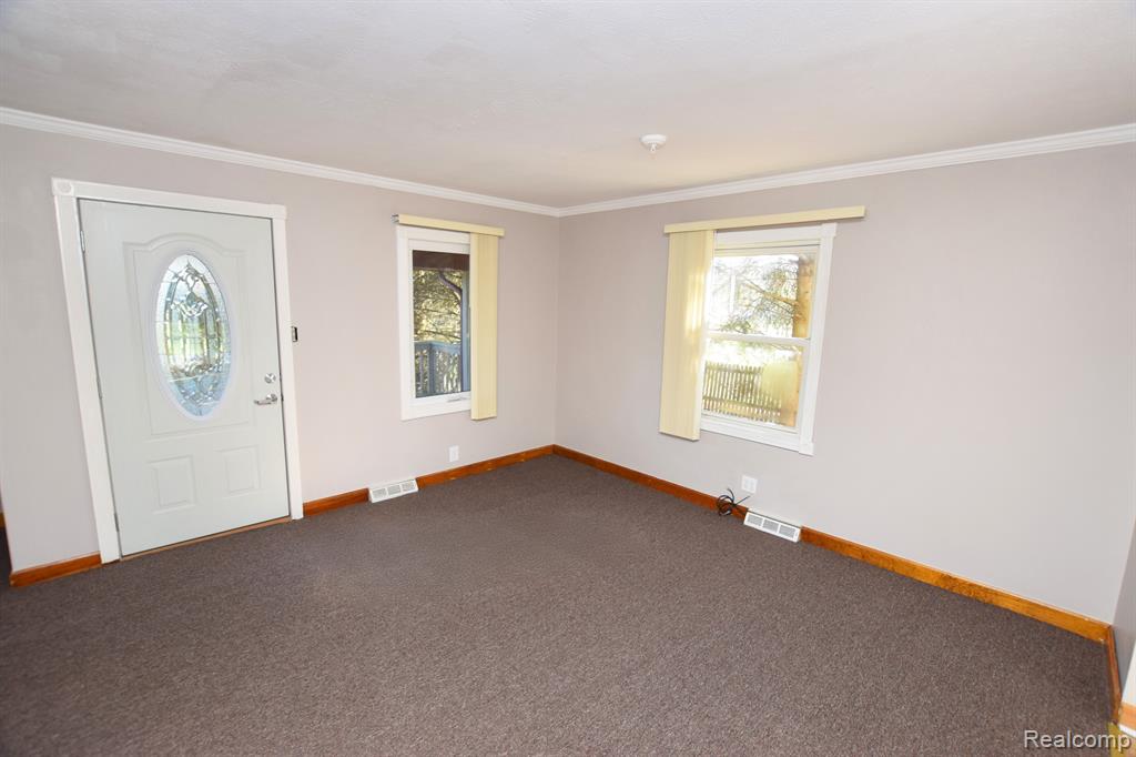 1042 E HOLLYWOOD Boulevard, Clio, MI 48420 — Photo 6