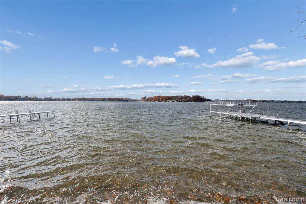 13056 Cussewago Drive, Fenton, MI 48430 — Photo 19