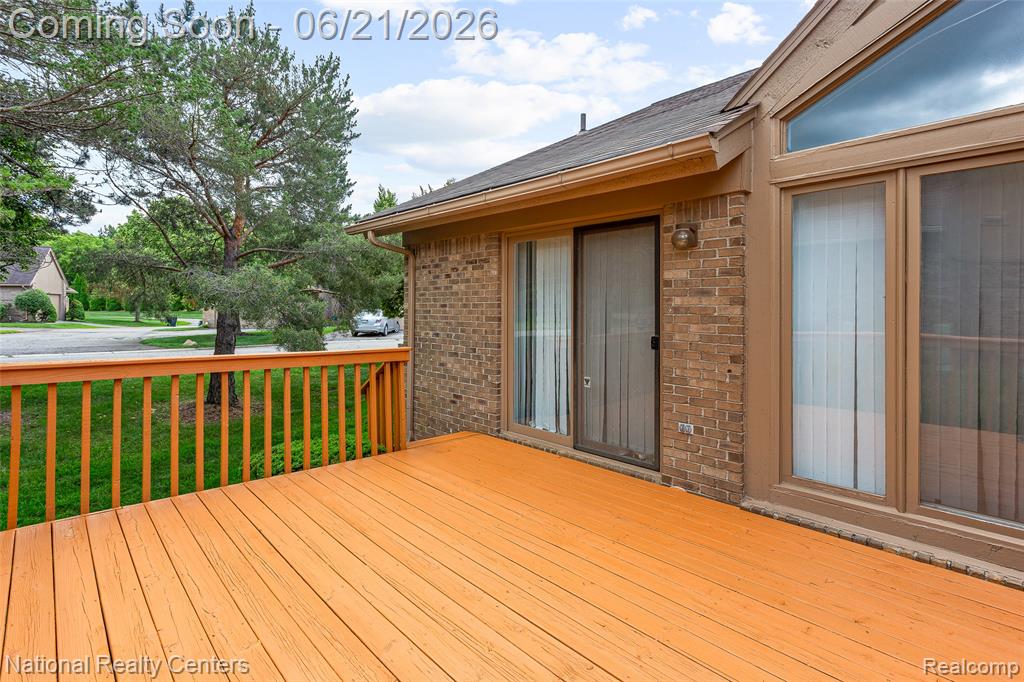 6153 Westbrooke Drive, West Bloomfield, MI — Photo 36