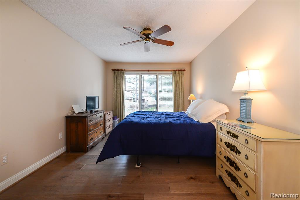 35037 Red Pine Drive, 116, Farmington Hills, MI 48335 — Photo 14