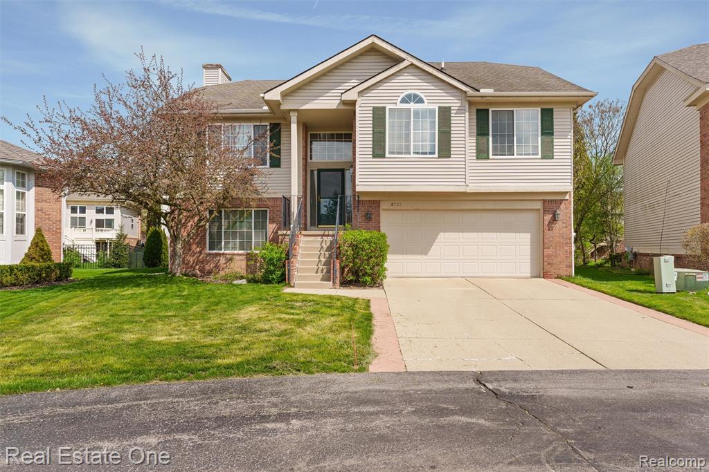 4721 Carrington Drive, Rochester, MI 48306 — Photo 2