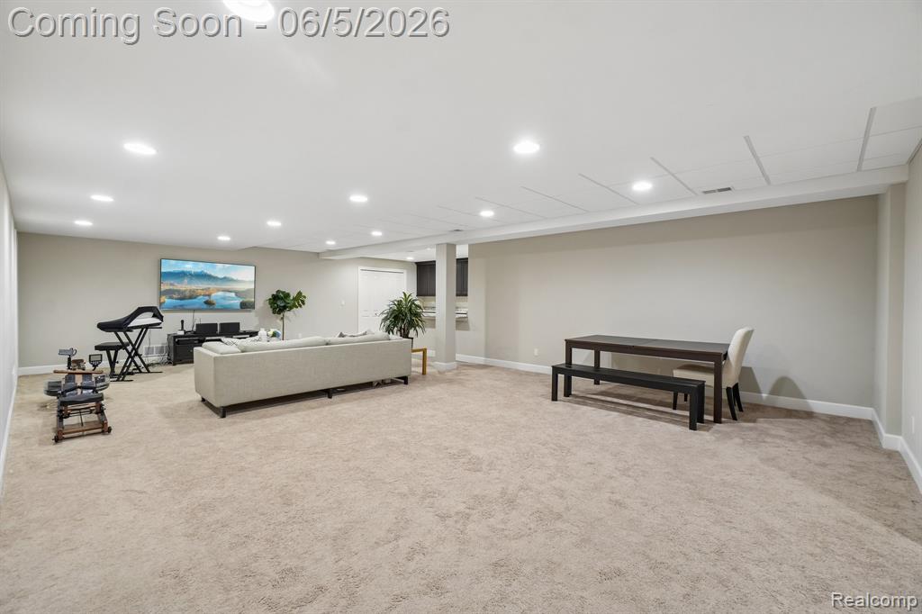 47566 Alpine Drive, Novi, MI — Photo 47