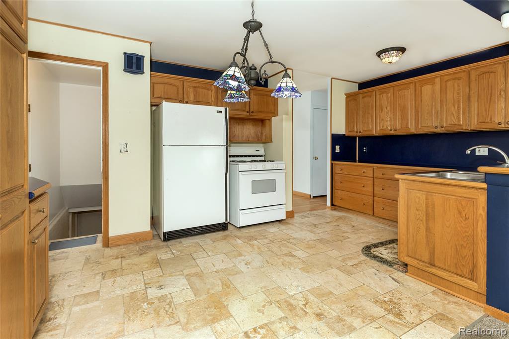 1121 Windham Street, Westland, MI 48186 — Photo 14