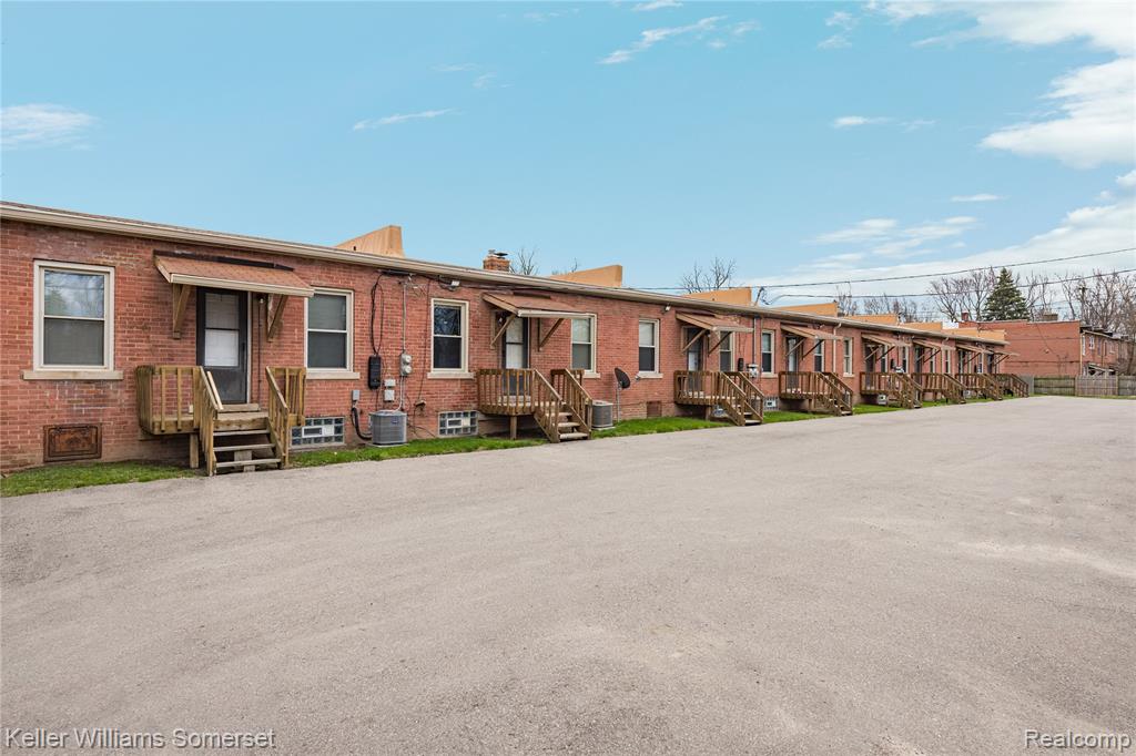 51 SPOKANE Drive, Pontiac, MI 48341 — Photo 61