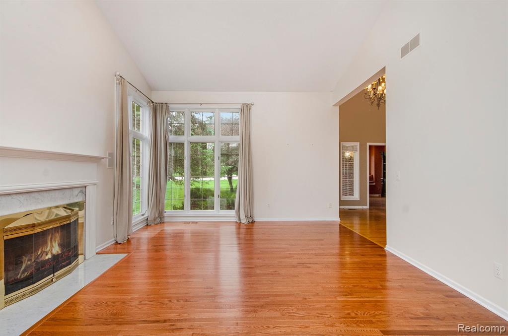 5401 Lone Pine Court, Brighton, MI 48116 — Photo 18