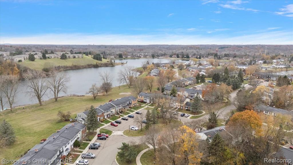 41327 Lagoon Court, Northville, MI 48167 — Photo 46