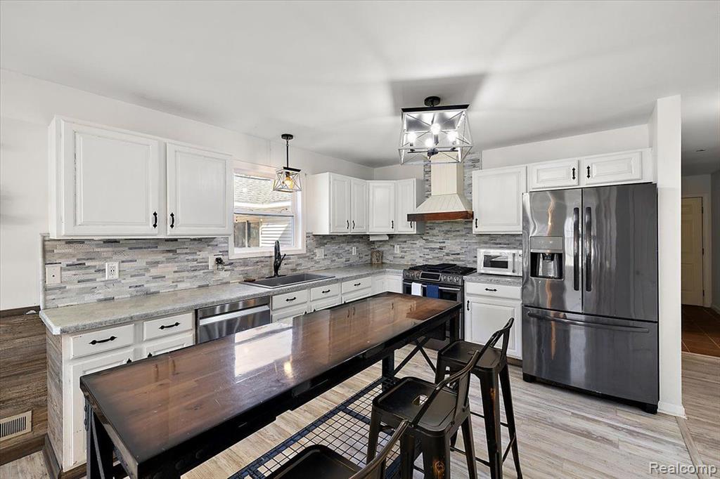 4351 CORDLEY LAKE Road, Pinckney, MI 48169 — Photo 11