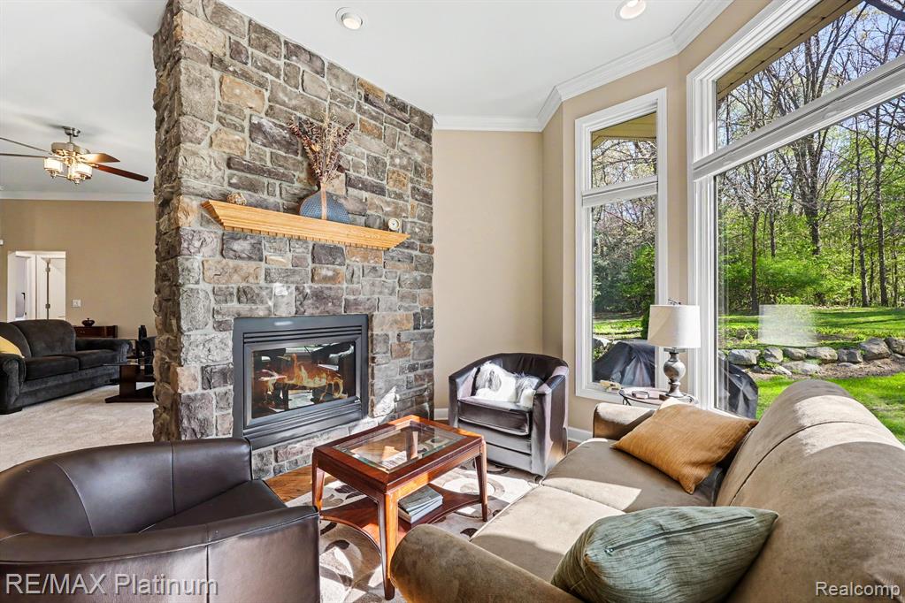 722 MYSTIC WOODS DRIVE, Howell, MI 48843 — Photo 3