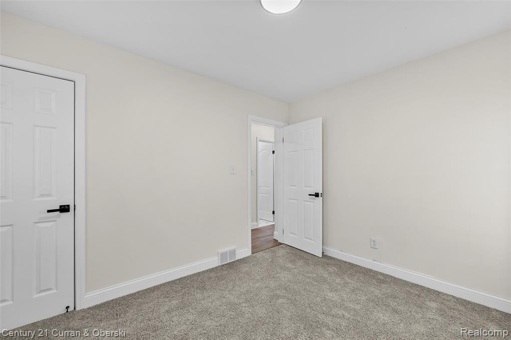 9639 Minock Street, Dearborn, MI 48228 — Photo 13