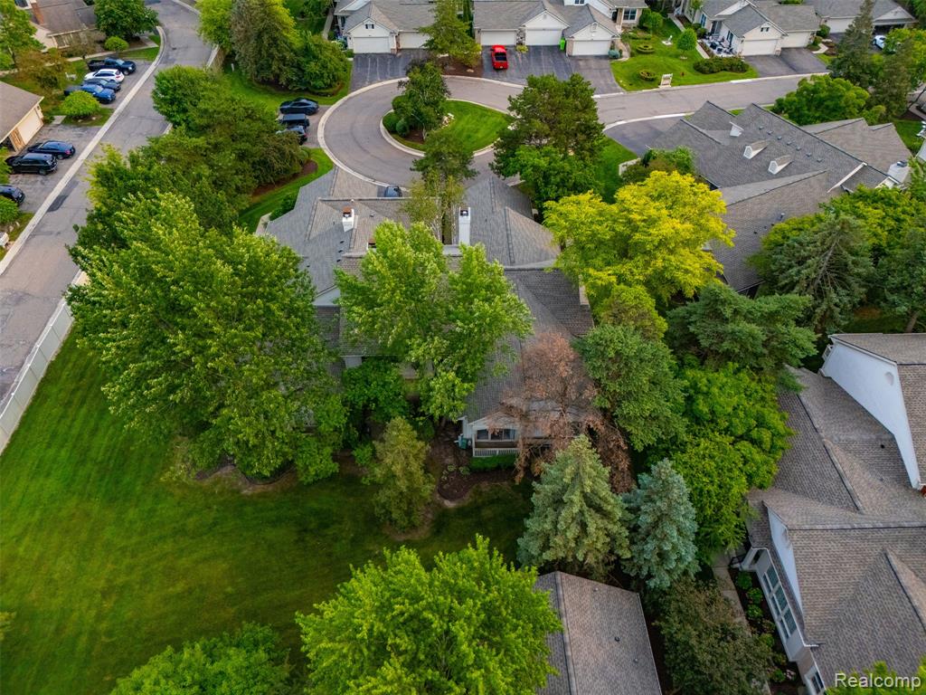 6012 Danbury Court, West Bloomfield, MI — Photo 52