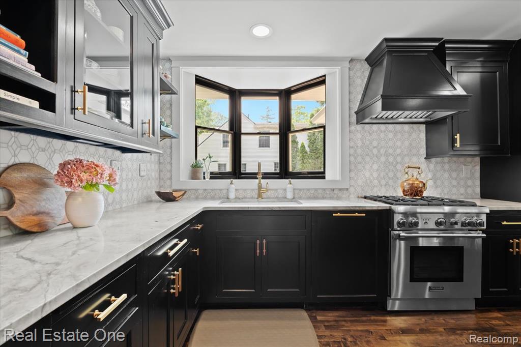 22 Elm Park Boulevard, Pleasant Ridge, MI — Photo 13