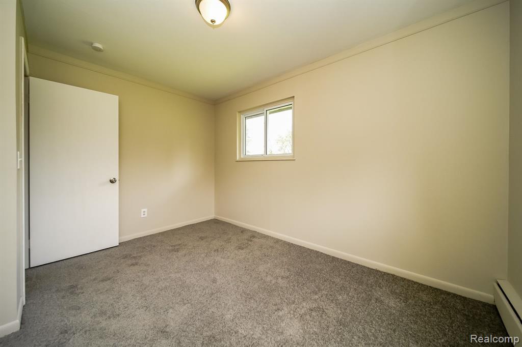 46269 HULING Street, Shelby Twp, MI 48317 — Photo 38