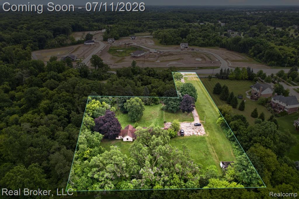 27483 Pontiac Trail, South Lyon, MI 48178 — Photo 19