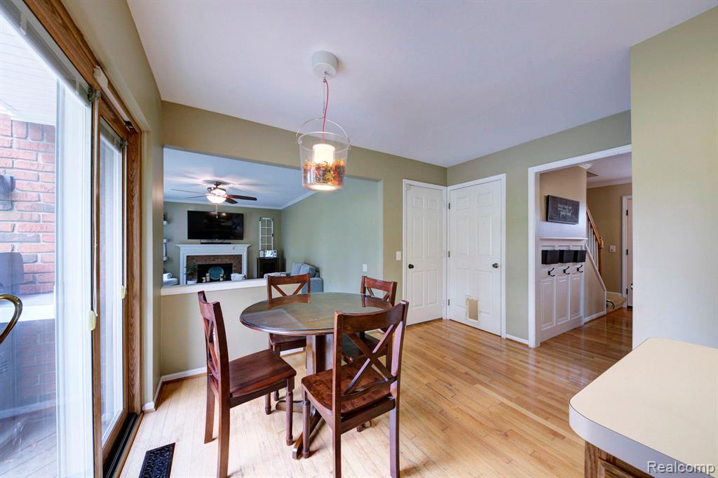 46500 E Oak Manor Court, Canton, MI 48187 — Photo 17