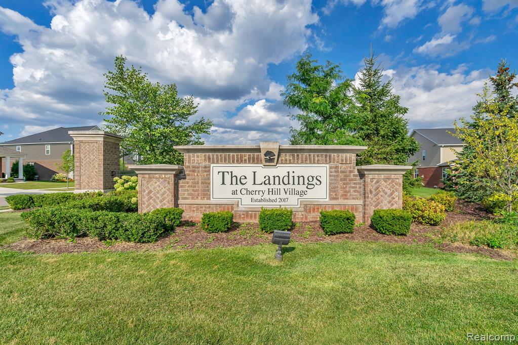 49746 SHORELINE Drive, Canton, MI 48187 — Photo 35