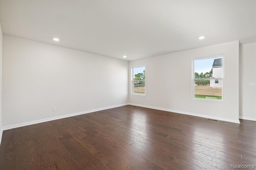 724 Knollwood Bend, Chelsea, MI 48118 — Photo 11