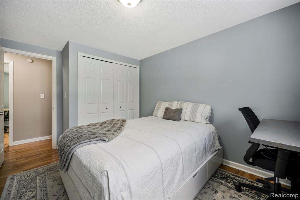 9488 Brookway Court, Goodrich Vlg, MI — Photo 28