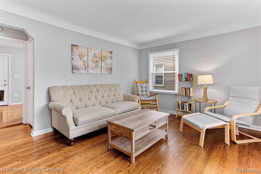 621 S Dorchester Avenue, Royal Oak, MI 48067 — Photo 4