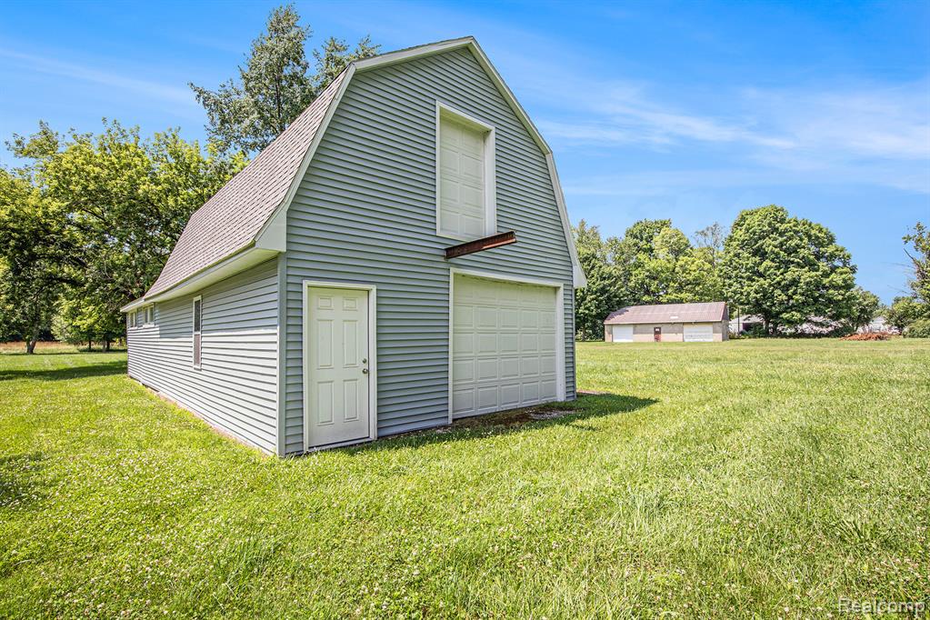 8233 N Genesee Road, Mount Morris, MI 48458 — Photo 24