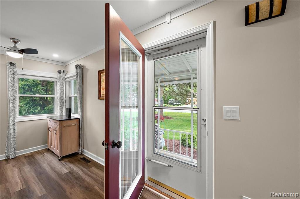 8529 Munrovia Street, Shelby Twp, MI 48317 — Photo 13