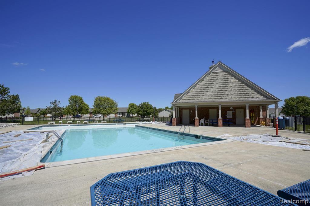 1853 Wexford Circle, Ypsilanti, MI 48198 — Photo 24