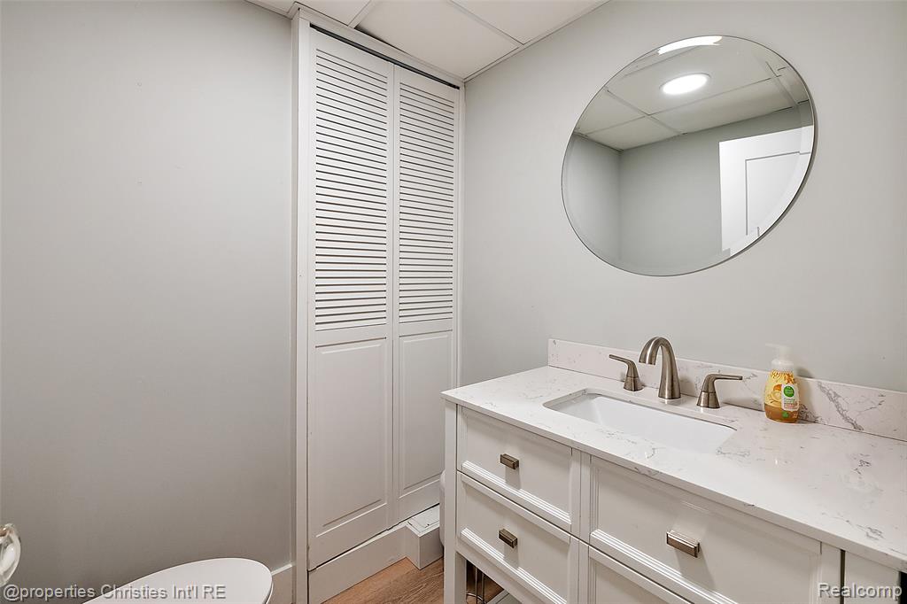 61 Lochmoor Boulevard, Grosse Pointe Shores, MI 48236 — Photo 26