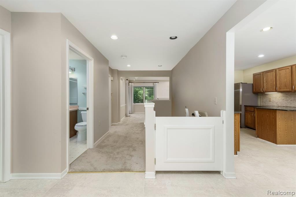 21433 Archwood Circle, Farmington Hills, MI 48336 — Photo 39
