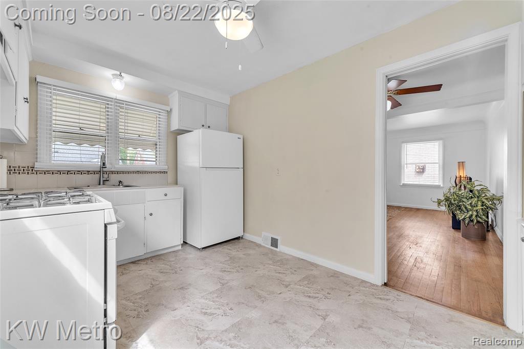 9686 Lenore, Redford, MI 48239 — Photo 9