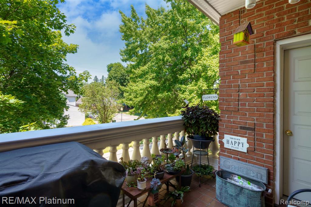 206 E Liberty Street, Milford, MI 48381 — Photo 9