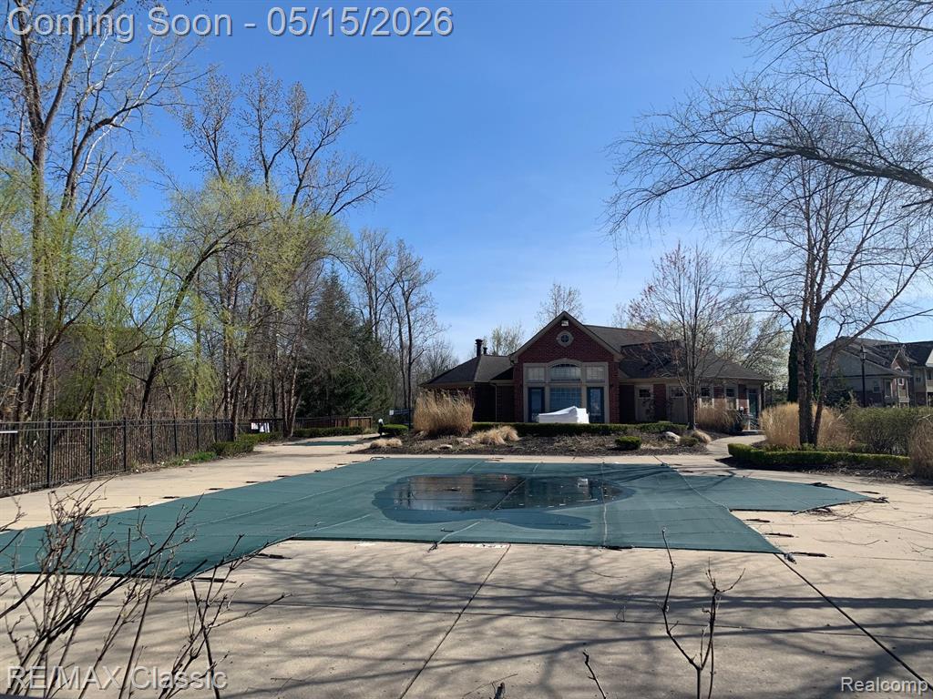 436 BOARDWALK Drive, Walled Lake, MI 48390 — Photo 33