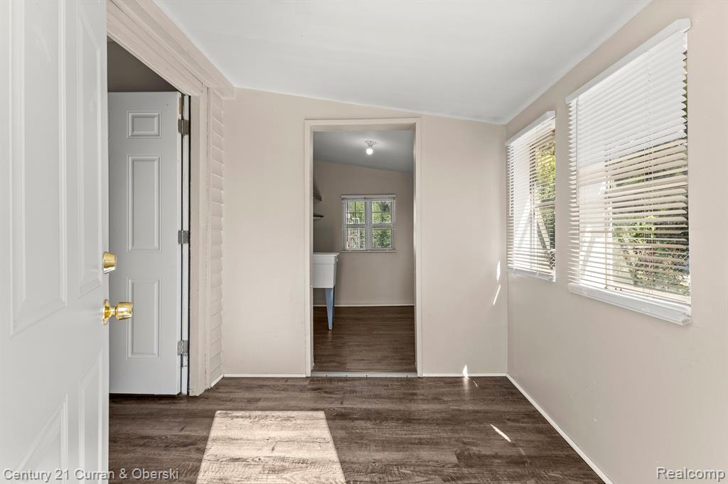 5658 Tarnow Street, Detroit, MI 48210 — Photo 22