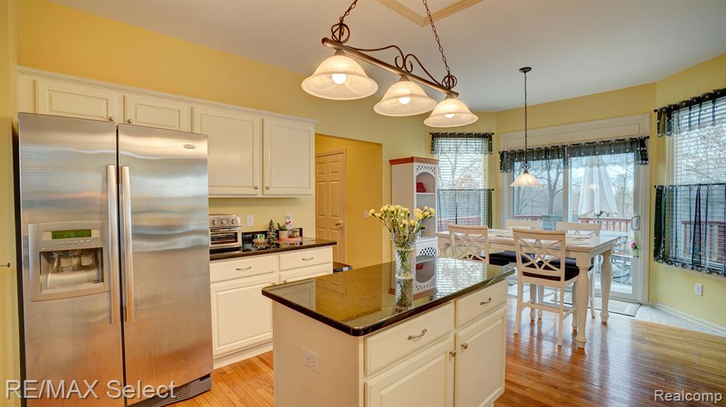 9170 Liverpool Court, Grand Blanc, MI 48439 — Photo 12