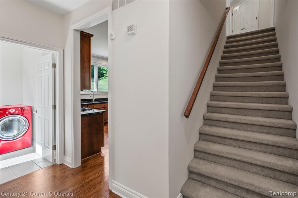 18585 STEEP HOLLOW Court, Northville, MI 48168 — Photo 24