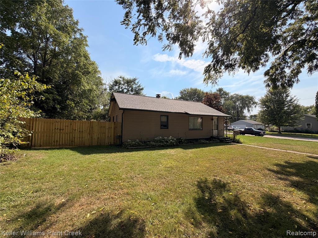 413 N Turrill Avenue, Lapeer, MI 48446