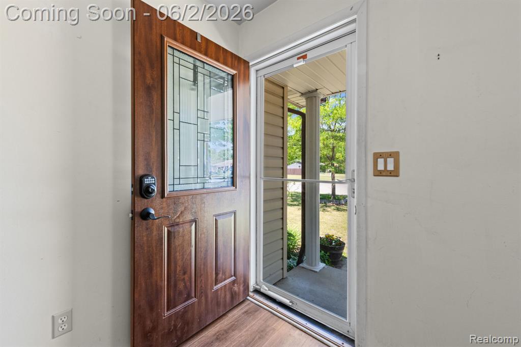 315 Airport Drive, Holly, MI 48442 — Photo 4