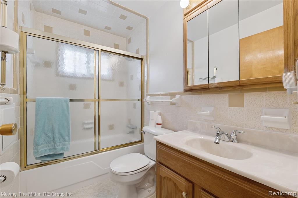 6484 Huntleigh Street, Garden City, MI — Photo 16