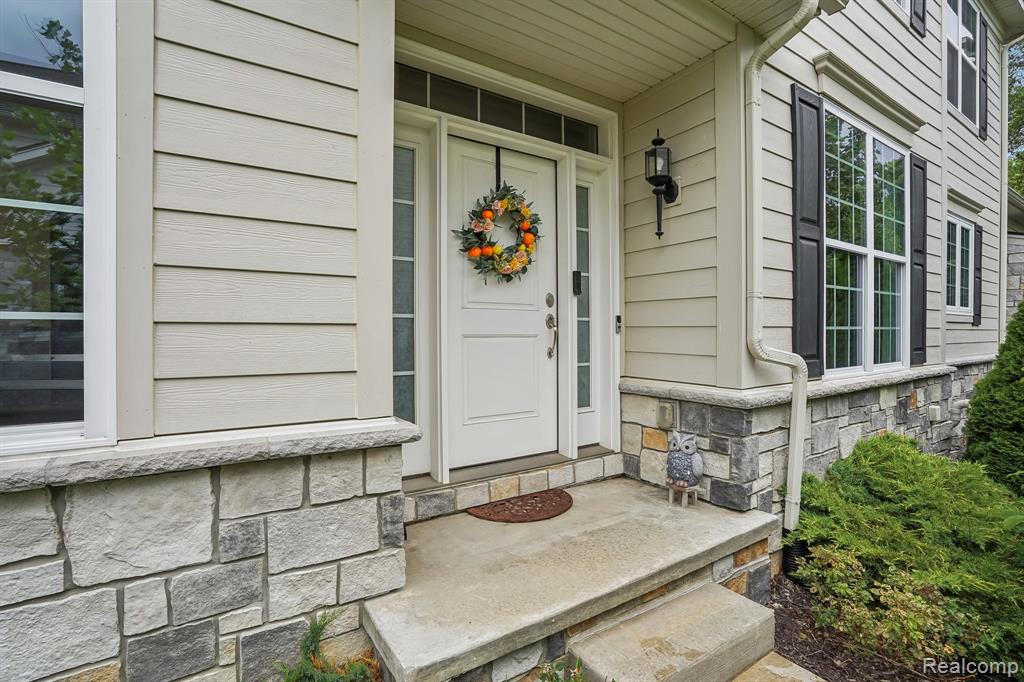42832 Cardinal Way, Novi, MI — Photo 4
