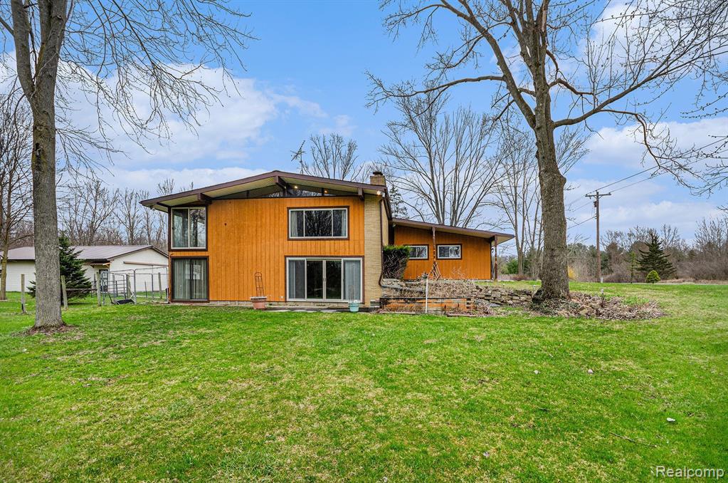 8297 Jordan Road, Grand Blanc, MI 48439 — Photo 26
