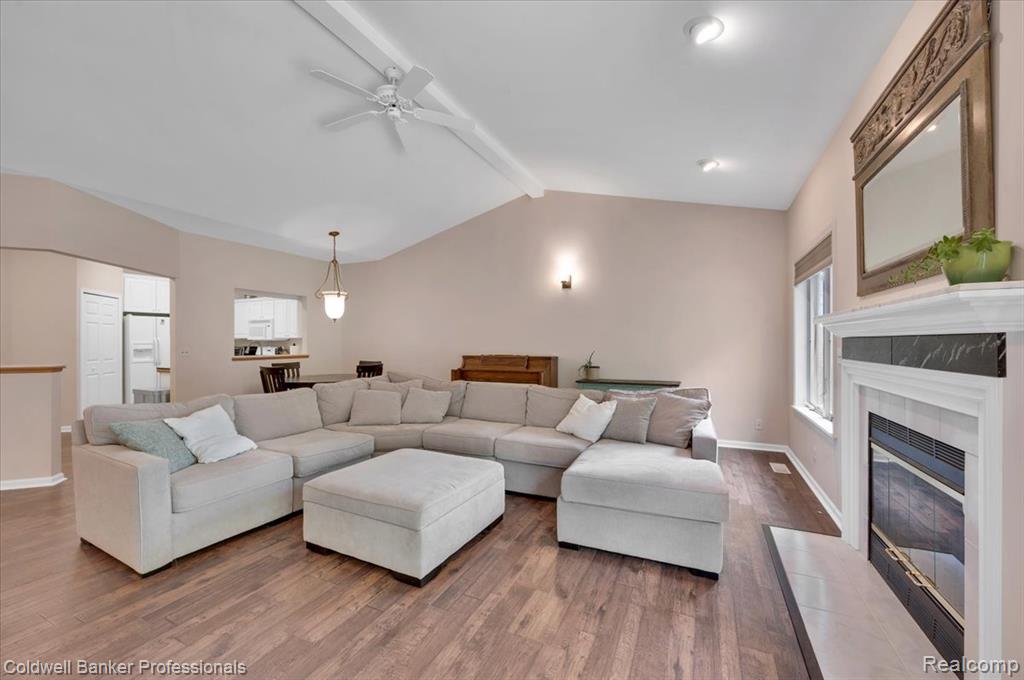 1518 Wildwood Court, Flint, MI 48532 — Photo 8