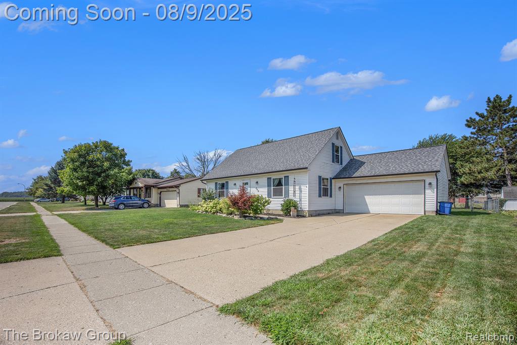 694 Metcalf Drive, Imlay City, MI 48444 — Photo 8