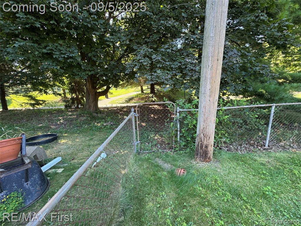 41047 Greenbrook Lane, Plymouth, MI 48170 — Photo 17