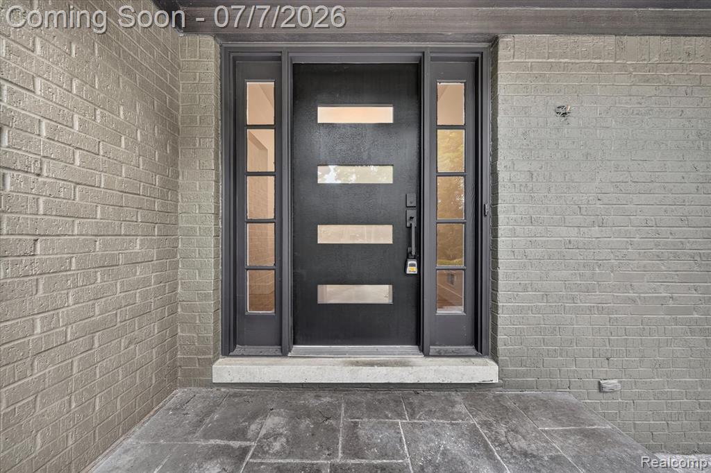 756 Great Oaks Drive, Bloomfield Hills, MI 48304 — Photo 7